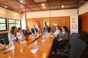 Alrededor de 300 empresas fueron asistidas por centros del Viceministerio de Mipymes - .::Agencia IP::.