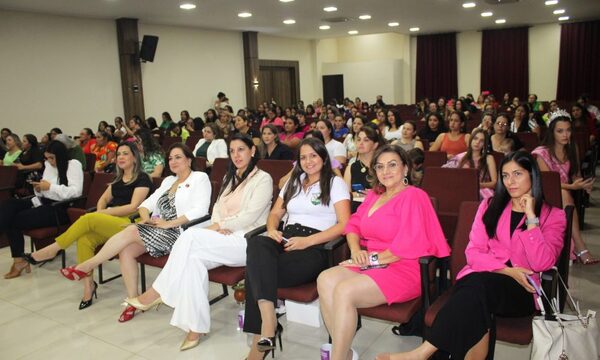 Conmemoran con expo foro el Día Internacional de la Mujer en Santa Rita