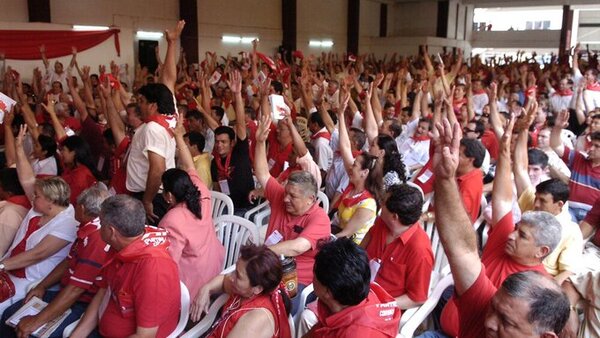 Convención colorada: Afirman que reelección «es una alucinación de la oposición»