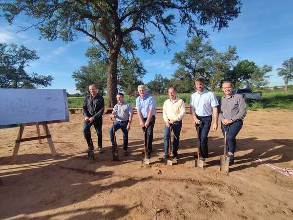 Dieron palada inicial a las obras de construcción del nuevo Colegio Johannes Gutenberg en Filadelfia