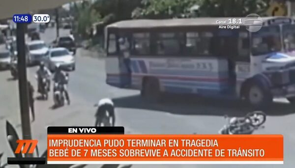 ¡Terrible! Bebé sobrevive a accidente de tránsito | Telefuturo