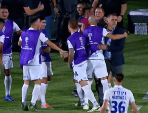 Euforia total en Ameliano luego de eliminar a Olimpia de la Copa Sudamericana · Radio Monumental 1080 AM