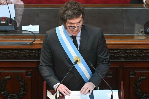Científicos piden a Javier Milei revertir recortes a ciencia