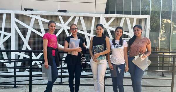 Diario HOY | Mujeres médicas con los mejores puntajes para las residencias médicas