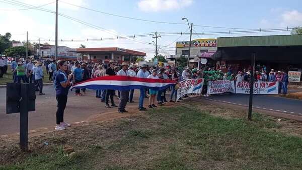 Anuncian otra movilización para exigir asfaltado de ruta San Cristóbal-O’Leary - ABC en el Este - ABC Color