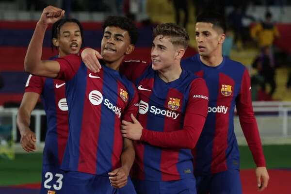 Un golazo de Lamine Yamal desatasca al Barça - Fútbol Internacional - ABC Color