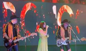 [VIDEO] Julieta Venegas cantó con Bronco en Buenos Aires