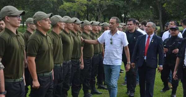 La Nación / Futuros guardiacárceles inician su entrenamiento