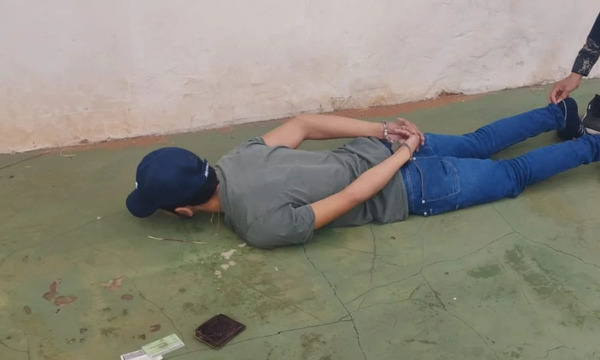 El suboficial Oliver Lezcano cae con un vehículo robado , fugado de Tacumbú