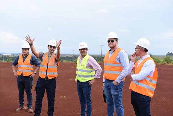 Gobernador recorre empresas instaladas en Hernandarias que prometen inversión de 60 millones de dólares | DIARIO PRIMERA PLANA