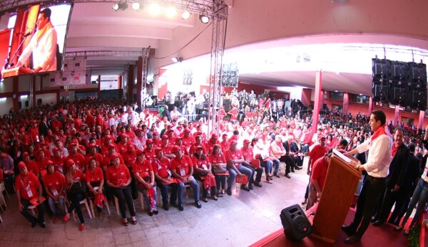 En curso la convención del Partido Colorado y Tadeo Rojas fue electo presidente - La Tribuna