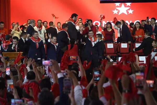 Reelección: “A los que tienen tanto miedo de nosotros: no se va a aprobar” - Política - ABC Color
