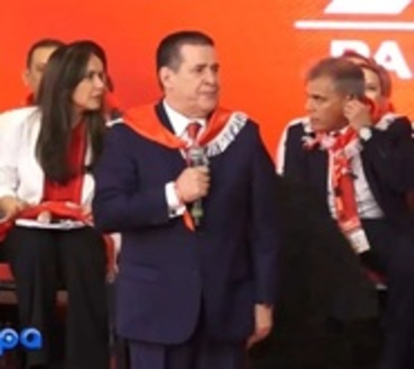 Según Cartes, Paraguay depende de la buena salud del Partido Colorado - Paraguay.com