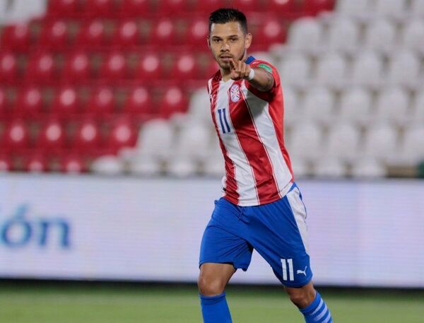 Ángel Romero y Roberto Fernández vuelven a la Albirroja para el amistoso con Rusia - trece