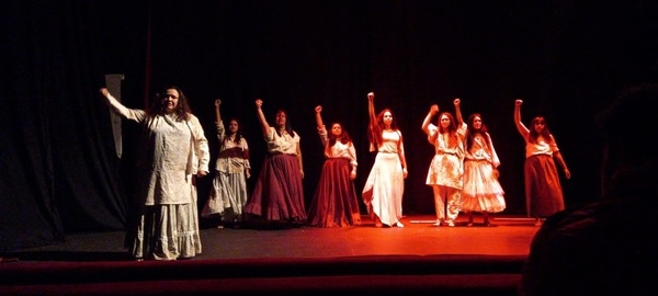 "Residentas" obra teatral se presenta en Posadas - La Tribuna