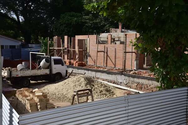 MEC: Construcción lleva un año de retraso en escuela pública de Lambaré - Nacionales - ABC Color
