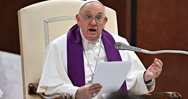 La Nación / El papa pide “negociar”para poner fin a la guerra en Ucrania