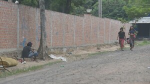 El barrio zombi de Corumba Cué empeora ante la ausencia estatal