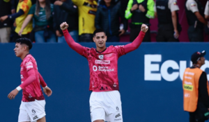 Versus / Luis Zárate se estrena como goleador en el fútbol ecuatoriano