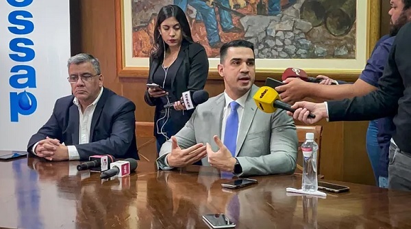 Essap firma contrato cuestionado por G. 655 millones