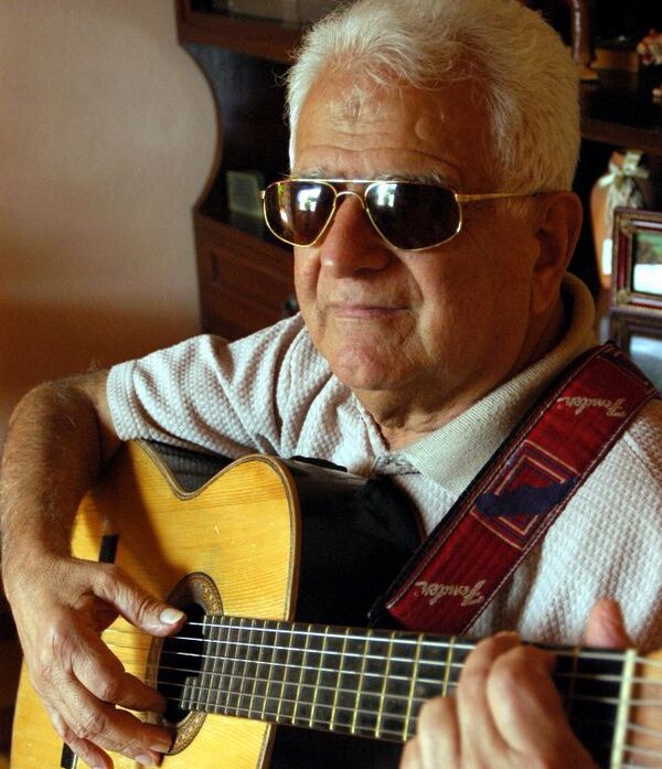 Quemil Yambay cumple 86 años