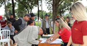 La Nación / Tres décadas pasaron para que colonos de Paso Yobái reciban sus títulos