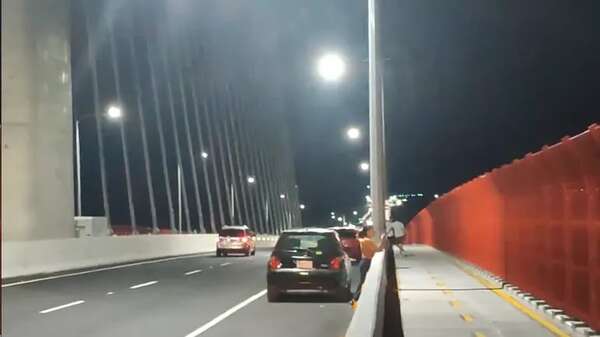 La multa que aplicará la Caminera a quienes estacionen en puente Héroes del Chaco - Nacionales - ABC Color