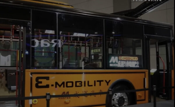 Taiwán instalaría en CDE fábrica de buses eléctricos para Brasil - La Tribuna