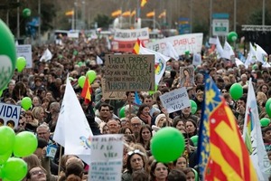 Miles de personas marcharon en Madrid contra el aborto y en defensa de la vida - ADN Digital