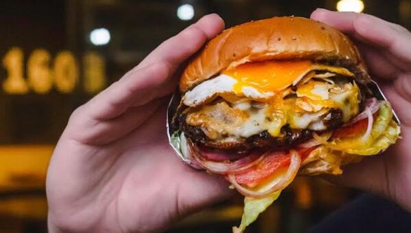 Hay antojo: 160B Burguer and Beer llega a cuatro locales (y seis variedades de hamburguesas)