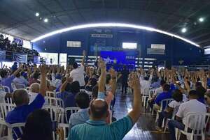 El PLRA mantiene a corruptos en su padrón y sus expulsiones duran poco - Política - ABC Color