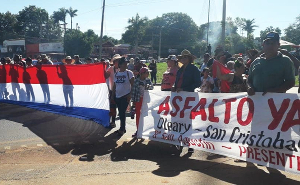 Pobladores de O’Leary y San Cristóbal volvieron a exigir ruta de todo tiempo - La Clave