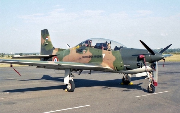 Diputado justifica intención de compra de aviones Tucano