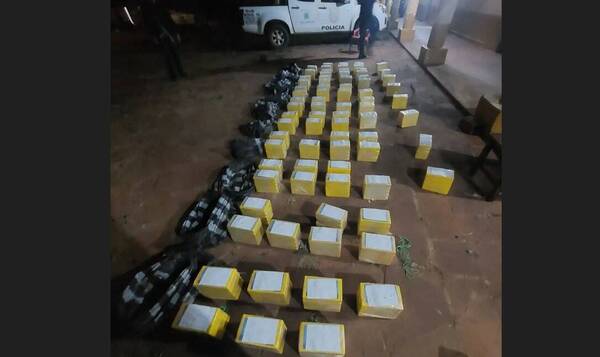 Cachan avioneta con 431 kilos de cocaína: hay cuatro apresados