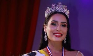 Jazmín Mernes se quedó como virreina de certamen de belleza