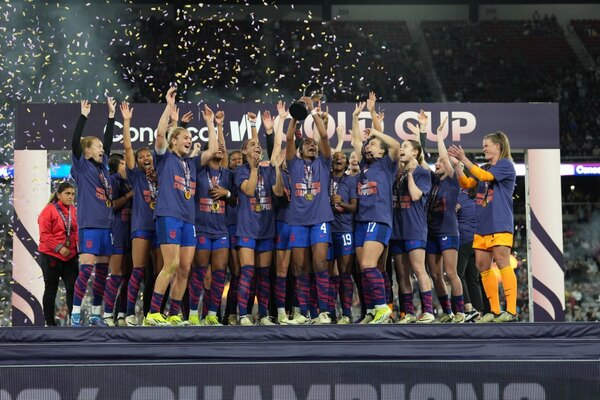 Versus / EEUU vence a Brasil y conquista la primera Copa Oro del fútbol femenino