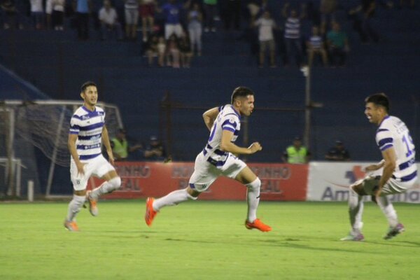 Cerro y Olimpia no levantan cabeza y 2 de mayo sigue en la cima del Apertura