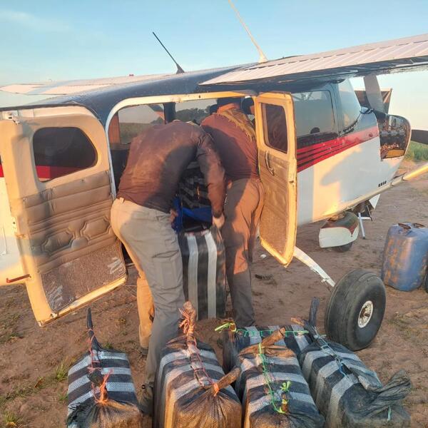En Misiones incautan avioneta con 451 kilos de cocaína - La Tribuna