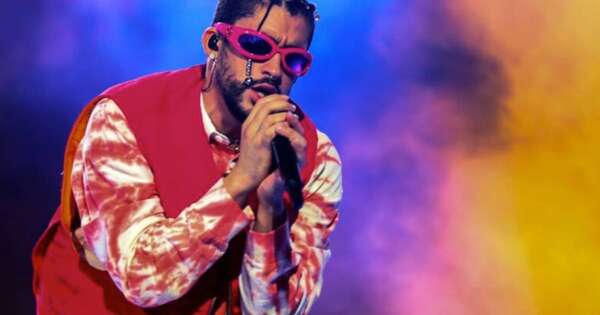 La Nación / Bad Bunny demandó a un fan por publicar un video de su concierto