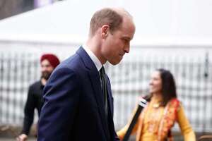 Kate Middleton es fotografiada saliendo de Windsor tras la polémica por una imagen retocada que alimentó las teorías conspirativa - Mundo - ABC Color