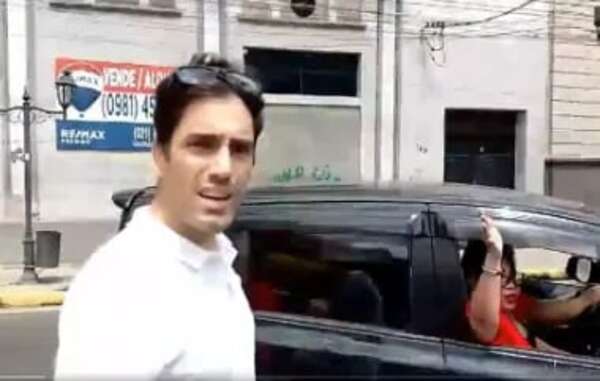 Periodistas denuncian a José Chilavert Silvera, acomodado de Norma Aquino - Política - ABC Color