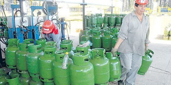 Privados aumentan precios del gas doméstico: alzas de hasta G. 1.000 por kg