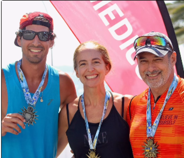 Deportistas compatriotas con esclerosis múltiple participaron en «Ironman 70.3» | 1000 Noticias
