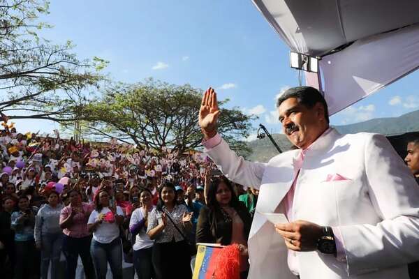 Más de 4 millones de chavistas apoyan candidatura para reelección de Maduro, según partido - Mundo - ABC Color