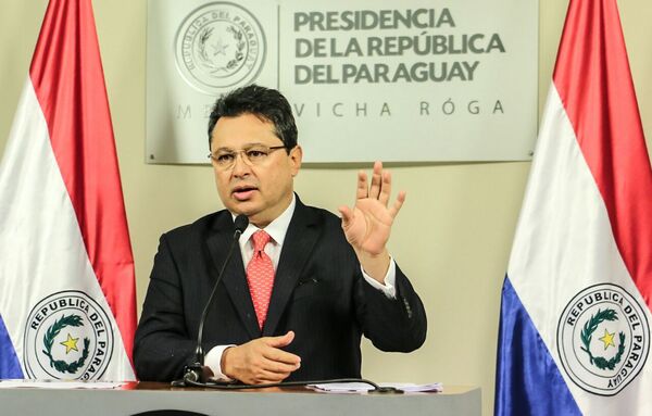 "Evidentemente había una intención de ensuciar a Cartes", afirmó senador - Unicanal