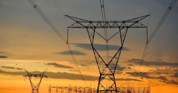 Diario HOY | Cortes de energía: sospechan que quemazón provocó cortocircuito en líneas de la ANDE