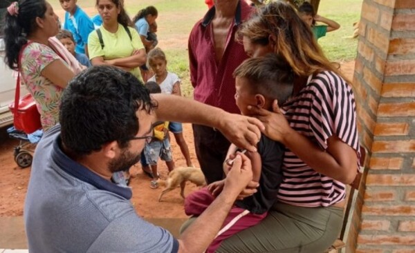 Atención integral a familias de Itakyry