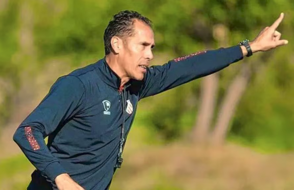 Guaraní despide al técnico argentino Lucas Bovaglio