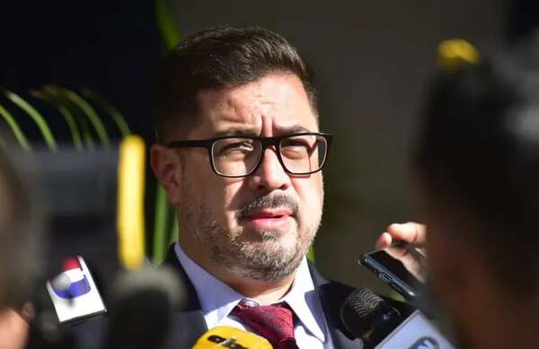 Imputación a Mario Abdo y exfuncionarios: filtración es parte de un plan contra HC, según Ovelar - Política - ABC Color