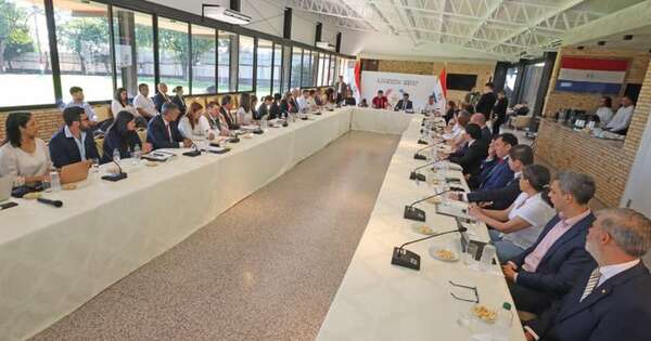 La Nación / Gobierno y municipios focalizarán servicios en distritos más pobres